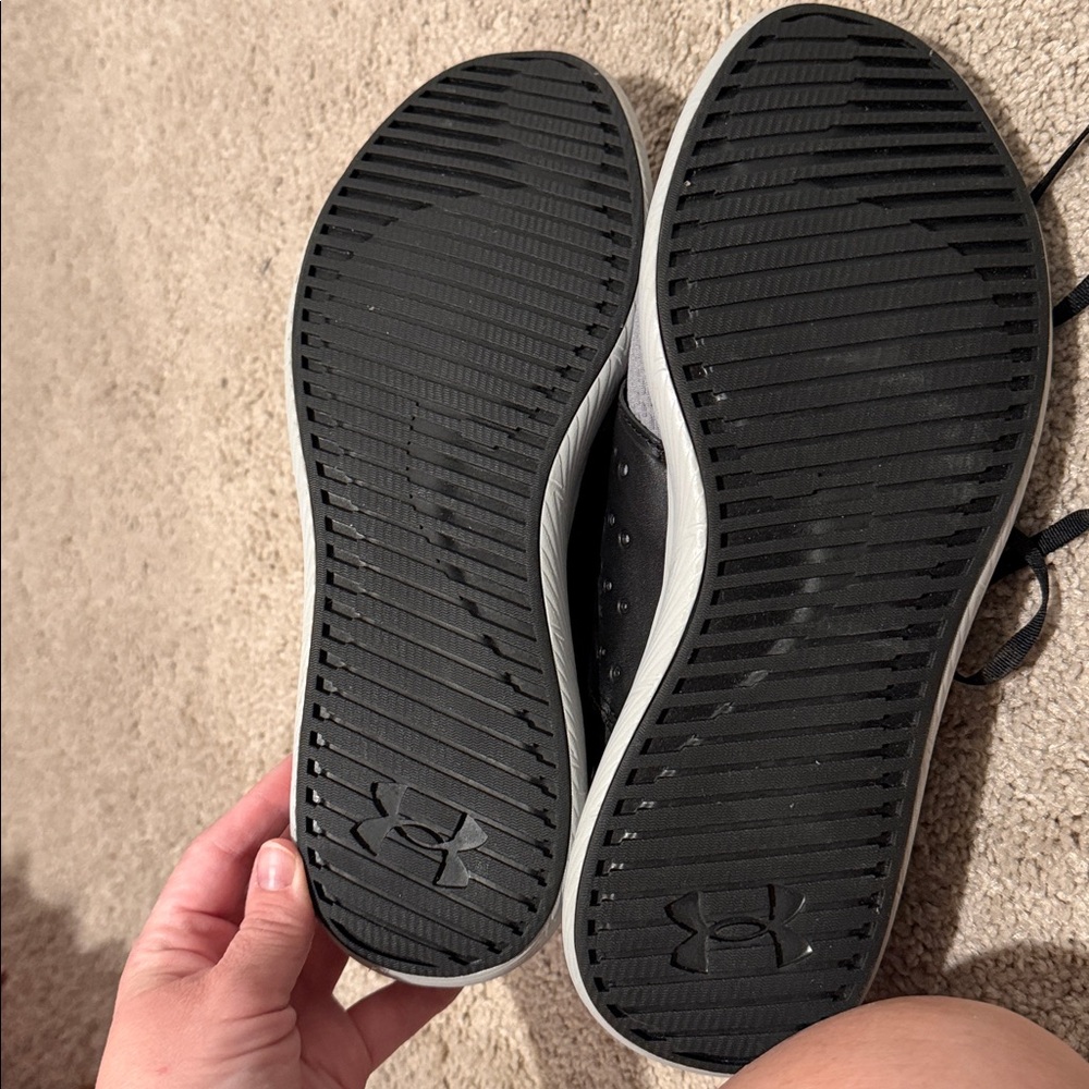 Under Armour Men's Black and Gray Athletic Shoes - Picture 4 of 4